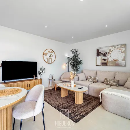 아파트 Higueronrentals Sunny Sea View Retreat 푸엔히롤라