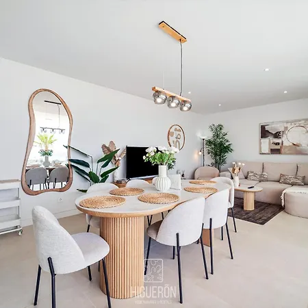 Higueronrentals Sunny Sea View Retreat * 푸엔히롤라