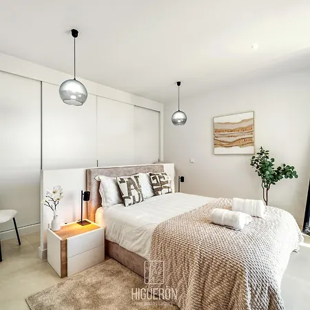 아파트 Higueronrentals Sunny Sea View Retreat 푸엔히롤라