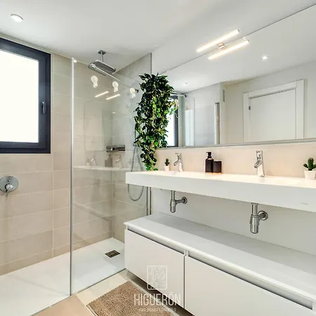 아파트 Higueronrentals Sunny Sea View Retreat 푸엔히롤라