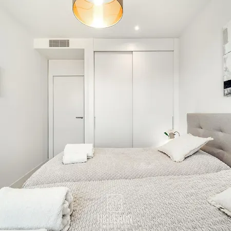 Higueronrentals Sunny Sea View Retreat * 푸엔히롤라