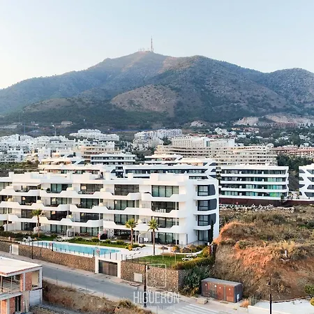 Higueronrentals Sunny Sea View Retreat * 푸엔히롤라
